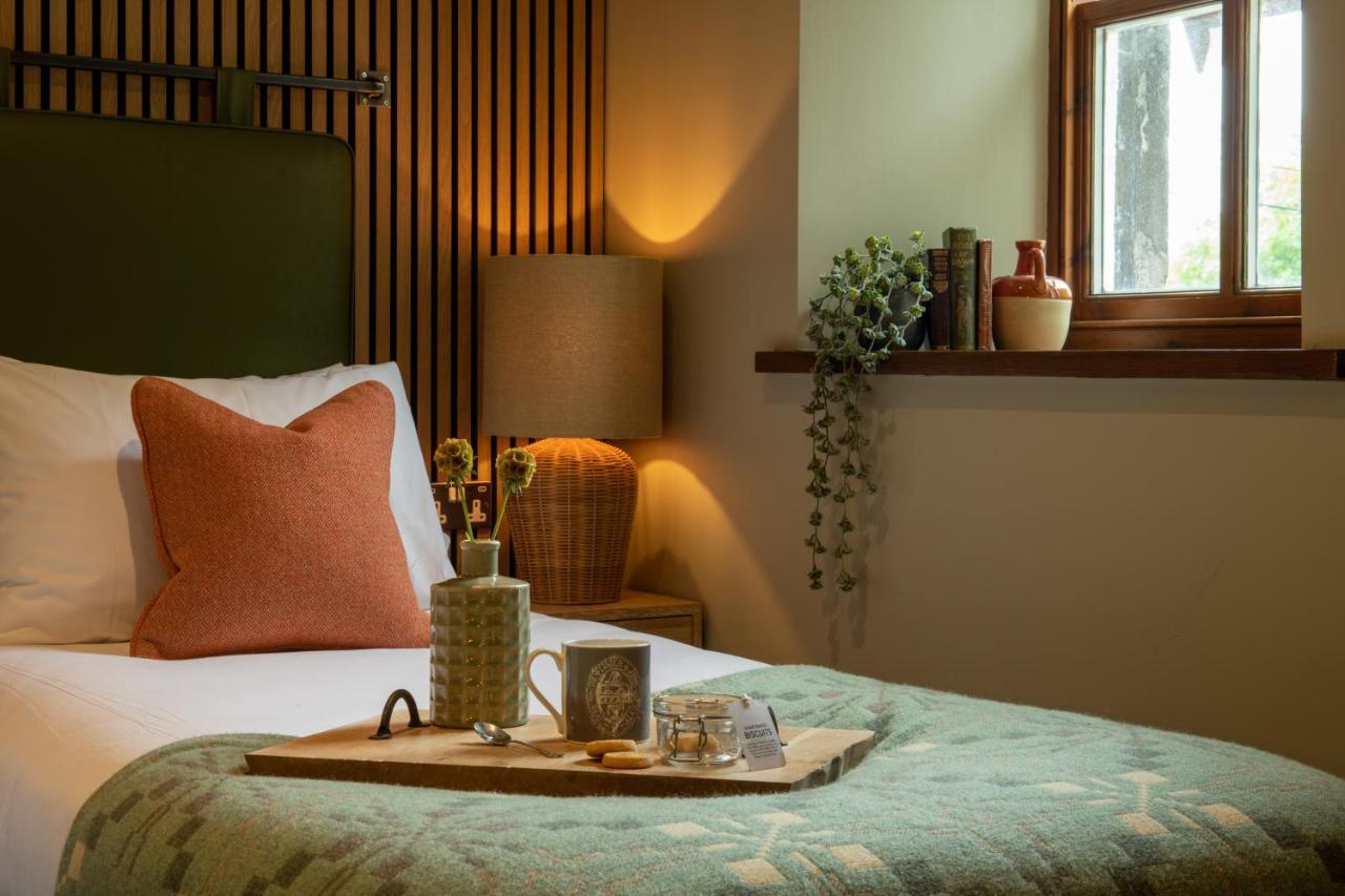 The Lister Arms Hotell Malham Exteriör bild